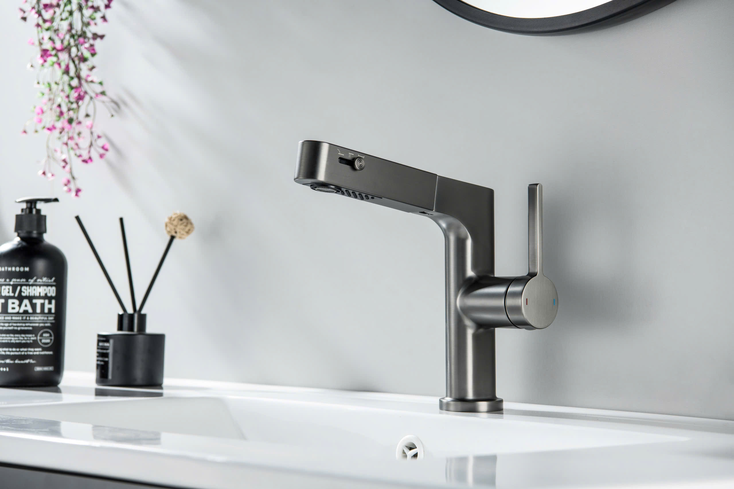 vòi dây rút lavabo